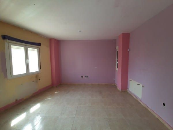salón de chalet adosado en venta de Solvia