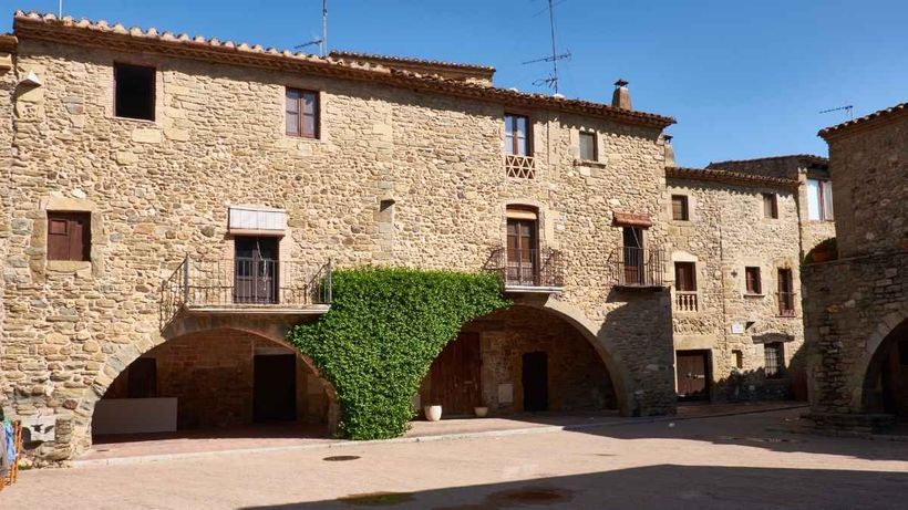 La plaza porticada Jaume I