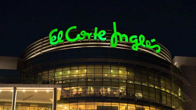 Fachada de una tienda de El Corte Inglés