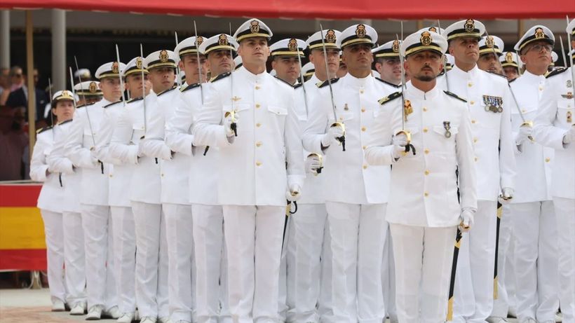 oficiales armada