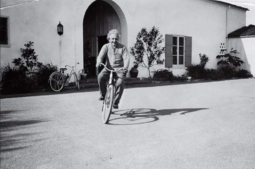 El científico en bicicleta