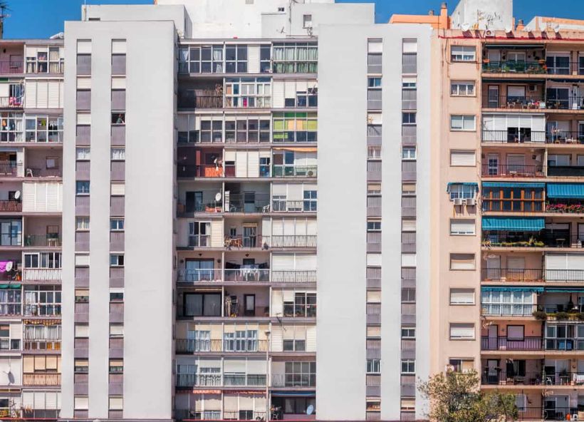 Vista de un bloque de pisos