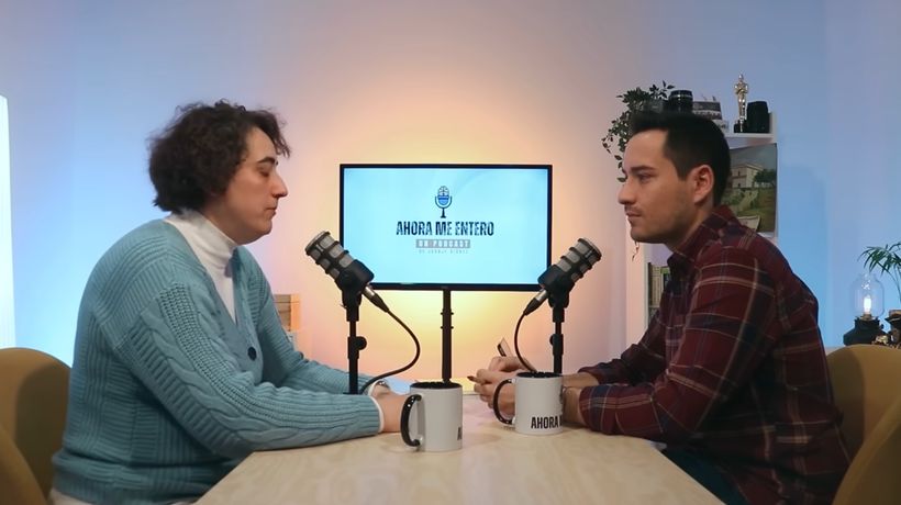 Hortensia junto al entrevistador- Youtube.
