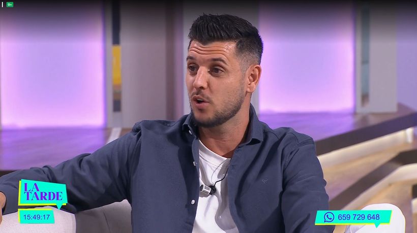 santi durante el programa