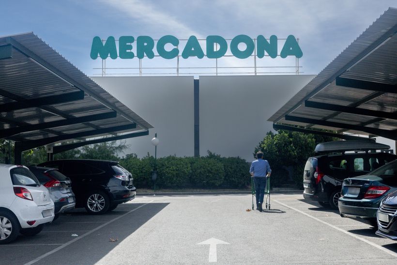 aparcamiento de un mercadona