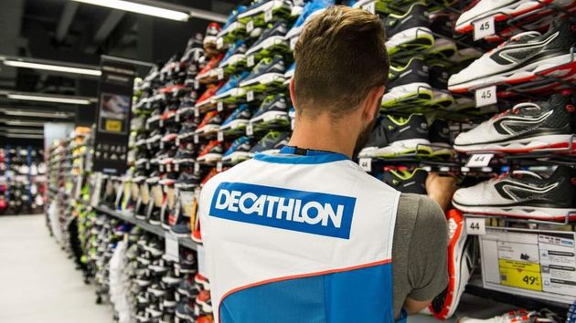 Contrato indefinido y sueldo de 1.300 euros: Decathlon necesita personal