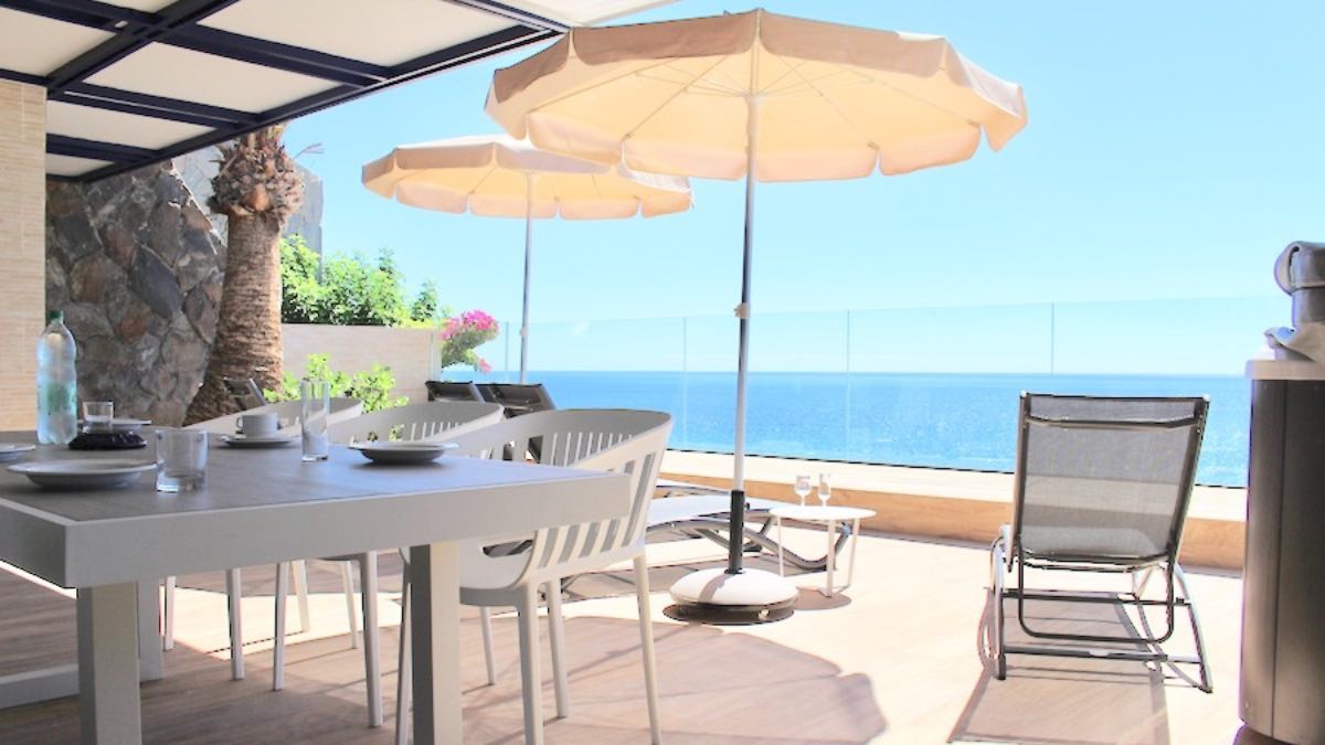 Subastas BOE: casas y chalet en Fuerteventura o Almería y Jaguar o Porsche a precios de ganga