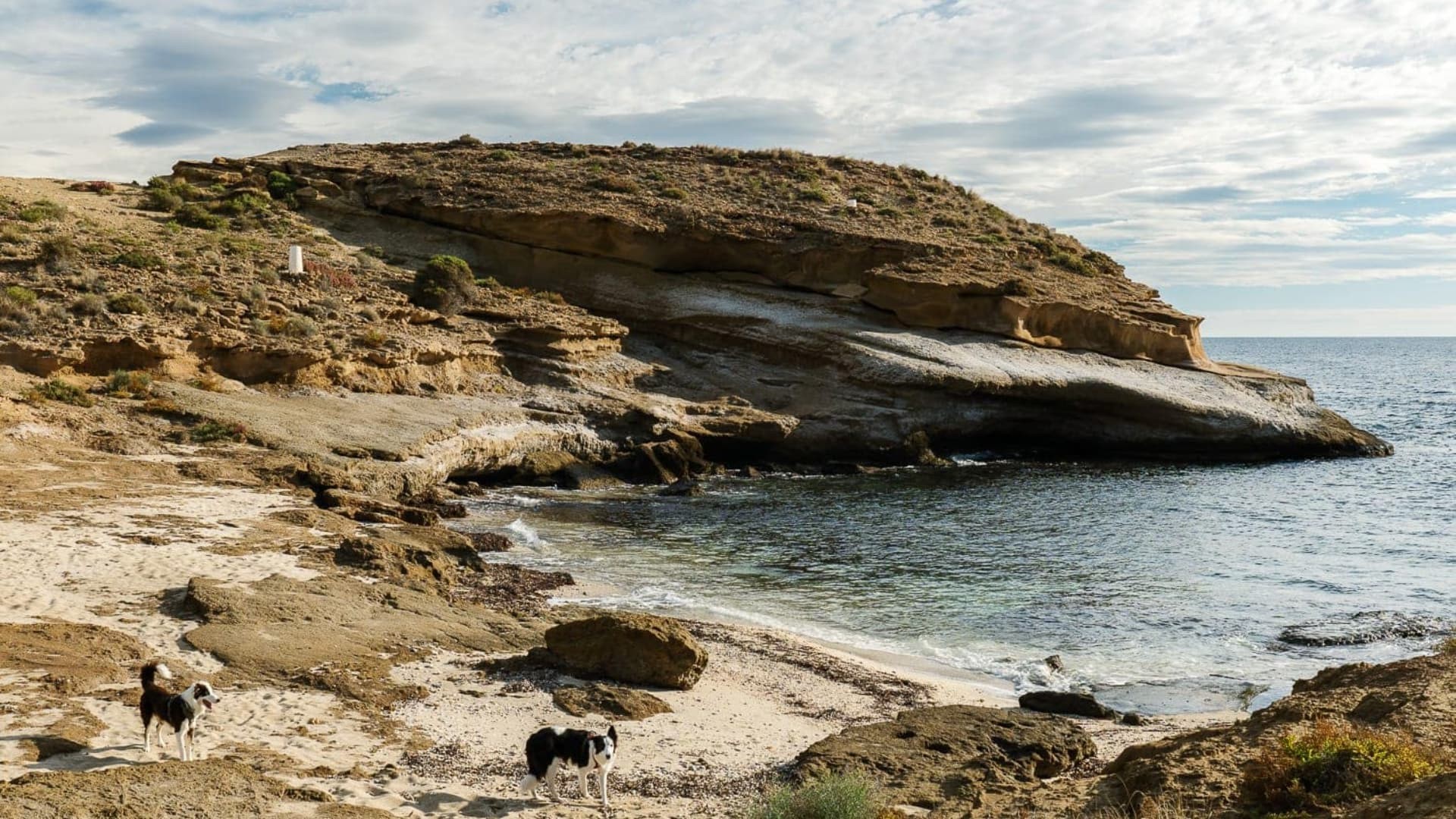 "El Cabo de Gata murciano” mejor que Almería y con playas más vírgenes según National Geographic