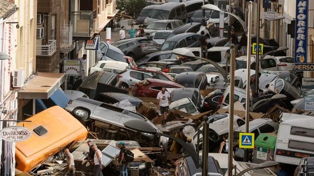 Madrid da 1.500 euros por este motivo: atentos los dueños de coches sin etiqueta