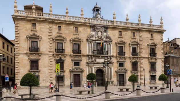 Cobra la pensión de jubilación y viudedad de su abuela fallecida durante 22 años y ahora deberá devolver 113.128,50 euros a la Seguridad Social