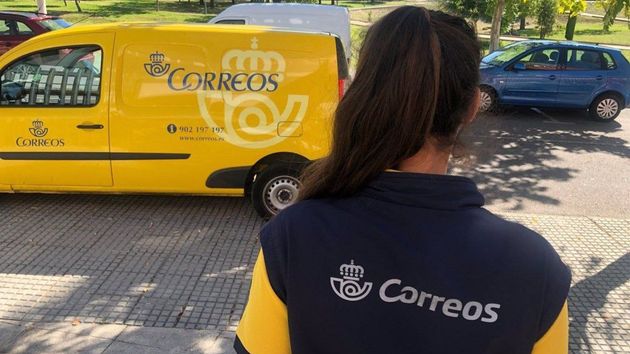 Correos prepara una nueva oferta de empleo tras pactar con CCOO la salida voluntaria incentivada de 1.000 funcionarios