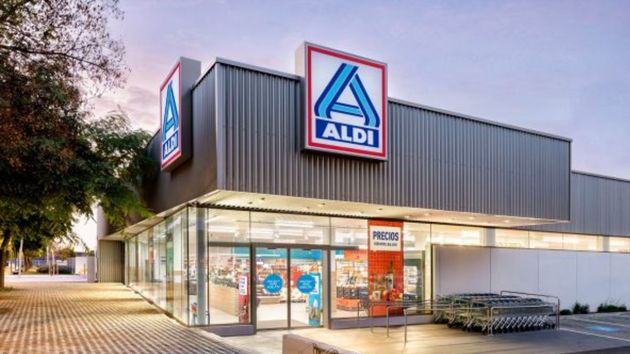 Aldi se adelanta a las vacaciones y pone en venta sus maletas a precios únicos: incluida una para llevar en cabina