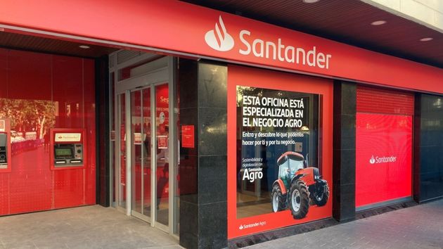 Adiós a este conocido banco: cierra 94 sucursales y despedirá a 750 trabajadores