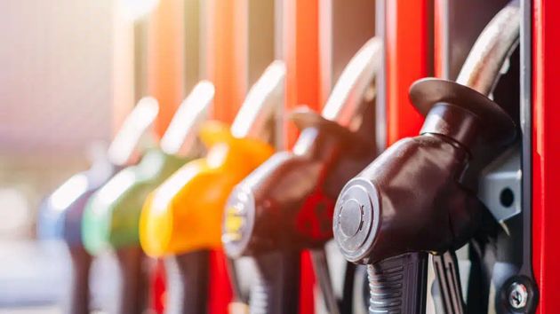 Cuánto te costará llenar el depósito de tu coche con la subida del 'impuestazo' al diésel: llegará antes de Semana Santa