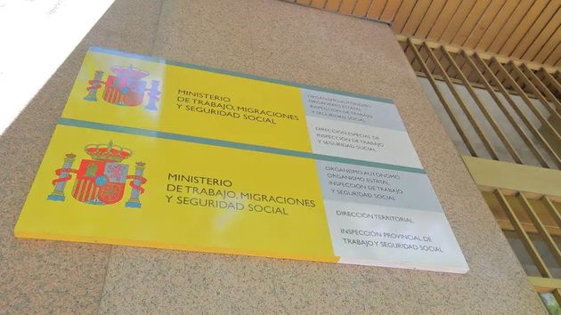 La Inspección de Trabajo puede multar con entre 10.001 y 100.000 euros por contratar extranjeros sin permiso de residencia y trabajo