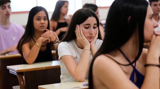 Las tres carreras universitarias que no se deberían estudiar, según la Inteligencia Artificial