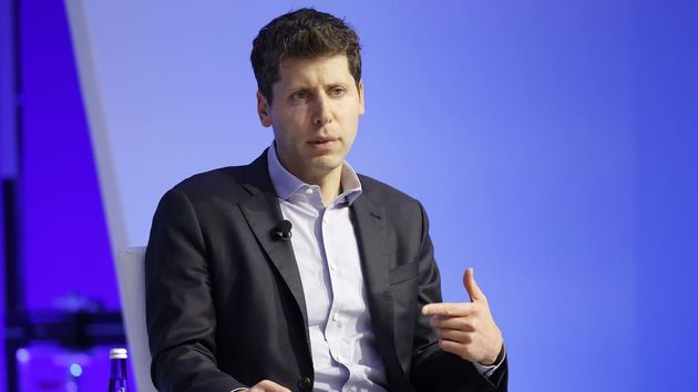 Sam Altman, CEO de OpenAI, lanza un duro mensaje a China e India en la carrera por la inteligencia artificial: "no vais a poder competir con nosotros"