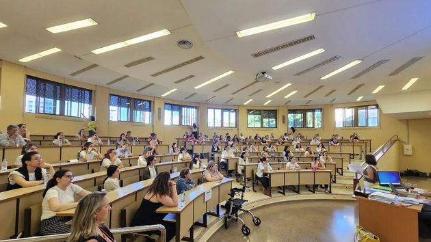 5 oposiciones del BOE para trabajar en el sector público sin estudios: piden certificado escolar o ESO
