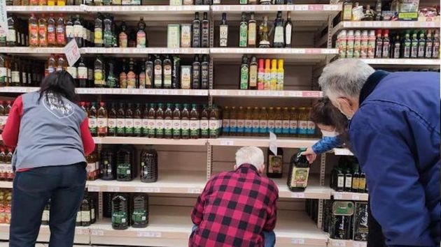 Las lluvias hacen mella en el nuevo precio del aceite de oliva