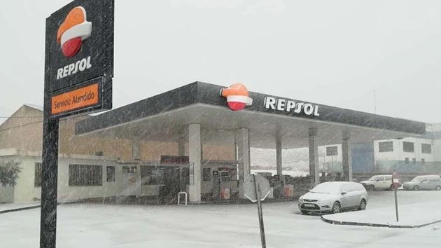 El precio de la gasolina vuelve a bajar y el diésel ya se vende a 1 euro en estas gasolineras de España