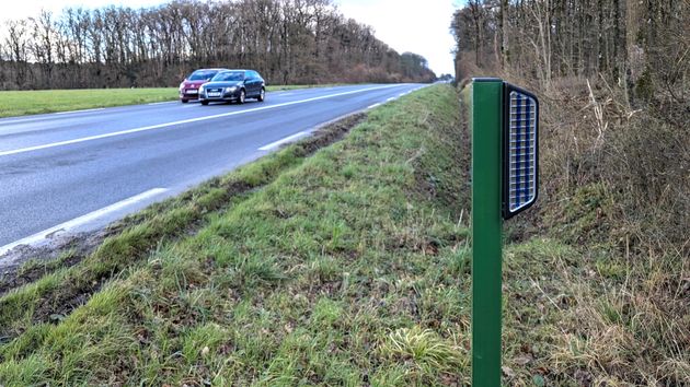Qué son estas balizas luminosas que se están instalando en las carreteras: para qué sirven