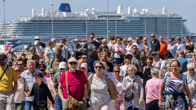 El crucero para jubilados de El Corte Inglés que reta a los viajes del Imserso: pensión completa y número 1 en ventas