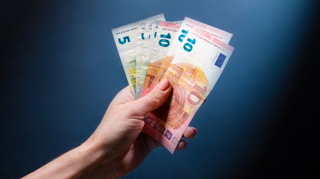 Andalucía informa que puedes ahorrarte más de 1.356 euros en la declaración de la Renta de 2025