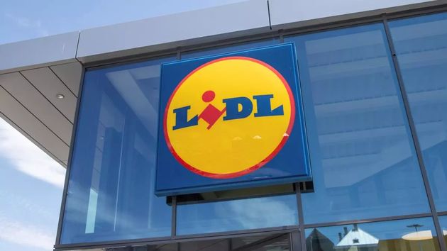 Lidl tumba a Decathlon y pone pantalones, sudaderas y camisetas Champion desde 14,99 euros
