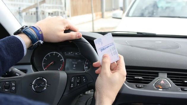 La DGT dará 2 puntos extra en el carnet solo a estos conductores