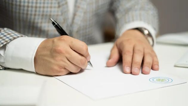 Que no te la jueguen: las cláusulas nulas más frecuentes en los contratos de alquiler
