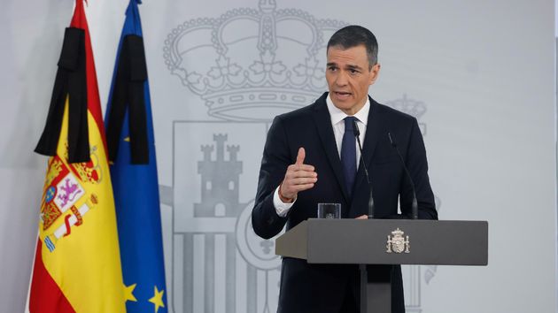 Sánchez asegura que ya trabaja "discretamente" con los grupos para poder presentar los PGE este año