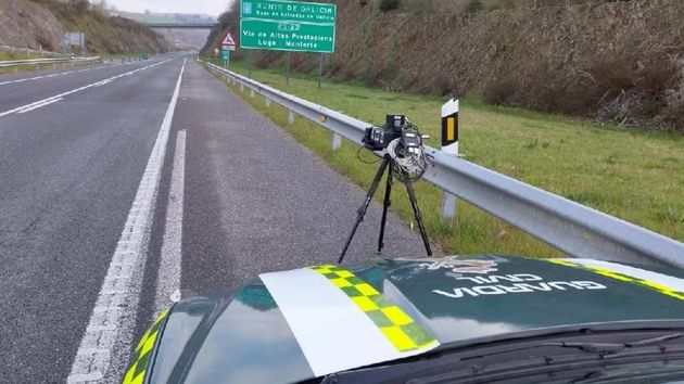 Fin a los radares móviles: con este 'truco alemán' la Guardia Civil no te multa y es completamente legal