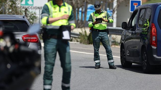 El aviso de la Guardia Civil a toda España por lo que está pasando con la suplantación de la DGT: “1.600 euros”