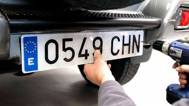Esta es la nueva letra que tendrán las matrículas de los coches en España a partir de este mes