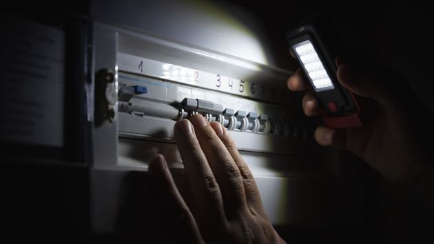Cómo reclamar al seguro en caso de daños eléctricos por el apagón: estos son los daños que cubre