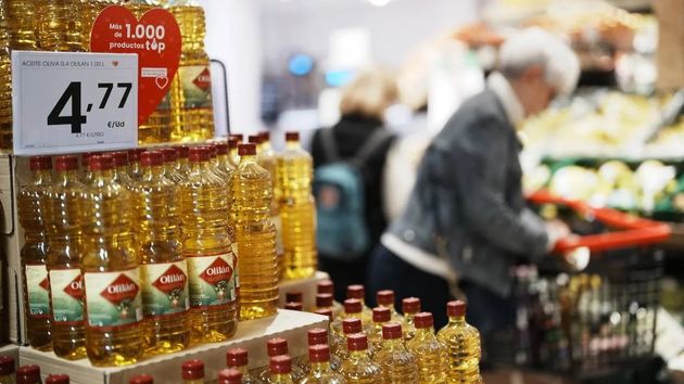 Adiós al precio alto del aceite de oliva en el supermercado por un motivo que afecta a España