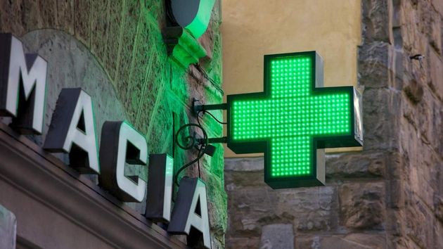 La conocida cadena de farmacias que cierra 270 establecimientos en todo el país