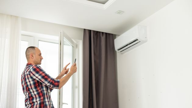 Cómo ahorrar luz con el aire acondicionado este verano