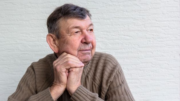 Si me despiden a los 64 años, ¿puedo cobrar el paro o debo jubilarme?