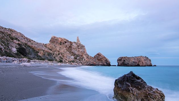 La playa de la costa tropical elegida por National Geographic entre las más espectaculares para veranear sin masificaciones