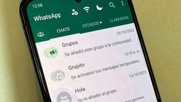Multan a una empresa con 70.000 euros por meter a una trabajadora en un grupo de WhatsApp durante sus vacaciones: vulnera su derecho a la privacidad