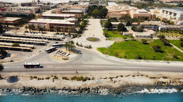 Vive la experiencia de estudiar frente al mar: todo lo que te ofrece la Universidad de Almería, una de las más completas de España