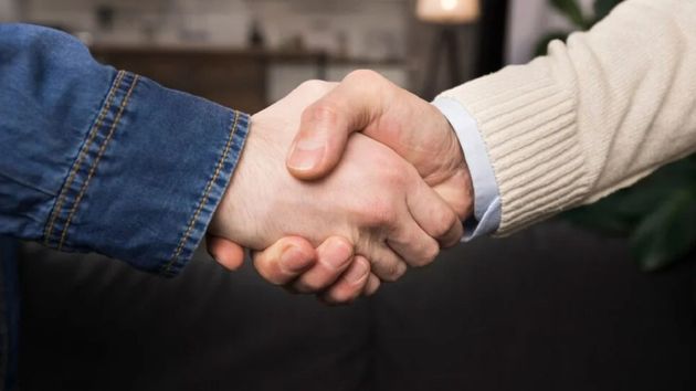 Nace AQUEOS, un broker hipotecario online y a éxito