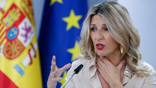 El Estatuto de los Trabajadores avala que una empresa obligue a trabajar en domingo sin pagar un plus