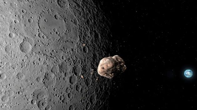 La NASA minimiza el riesgo, pero el asteroide que obligó a estrenar la alerta global duplica su probabilidad de golpear la Luna