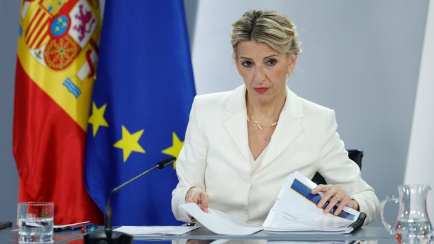 Adiós a la reducción de jornada: el motivo por el que pueden echarla para atrás y obligar a Yolanda Díaz a empezar de cero