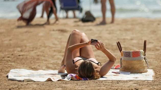 Desconexión digital en las vacaciones de verano: 6 de cada 10 trabajadores no desconecta  