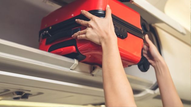 Ryanair cambia las medidas de la maleta de mano permitida en cabina, pero hay truco