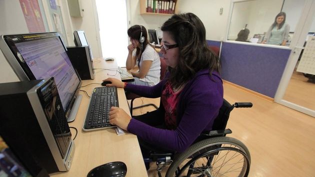 El SEPE publica nuevas vacantes para personas con discapacidad en distintos sectores profesionales