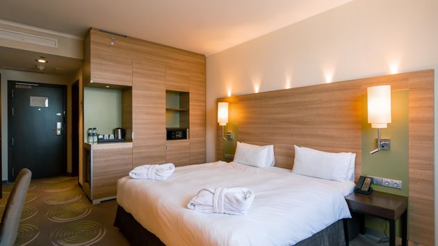 La nueva forma de ganar dinero comprando una habitación de hotel